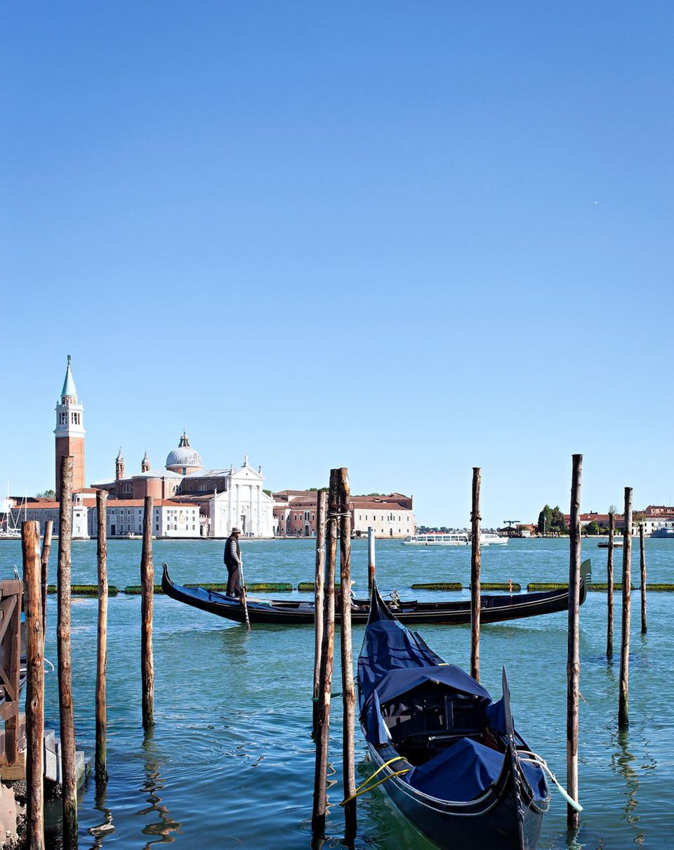 Von Venedig bis Florenz: Venedig mit Gondeln und Markusplatz