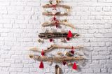 Basteln mit Treibholz: Weihnachtsbaum