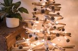 Basteln mit Treibholz: Weihnachtstanne aus Treibholz