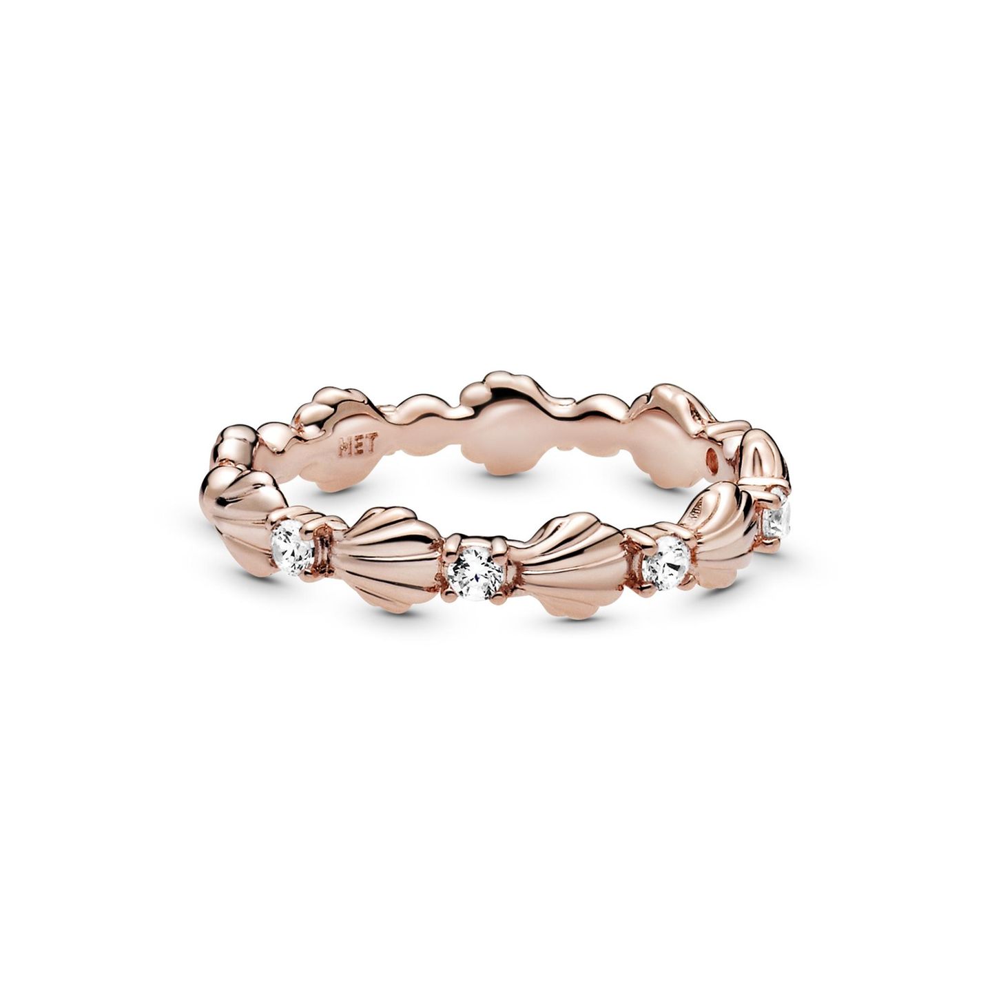 Wer es etwas subtiler und eleganter mag, greift ganz einfach zu diesem Ring in zartem Roségold. Von Pandora, ca. 50 Euro.