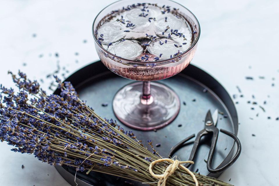 Weincocktails: Rosé mit Lavendel Weincocktails: Rosé mit Lavendel