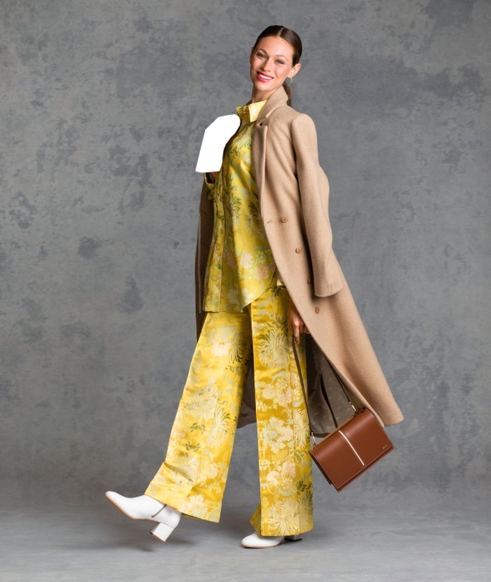 Fair Fashion: Wollmantel über Hose und Bluse