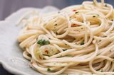 Camping-Küche: Spaghetti aglio e olio