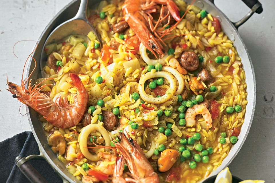 Pasta-Paella mit Salsiccia Pasta-Paella mit Salsiccia