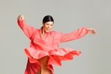 Vorher Nachher: Pinke Volant-Tunika zu Bundfaltenhose