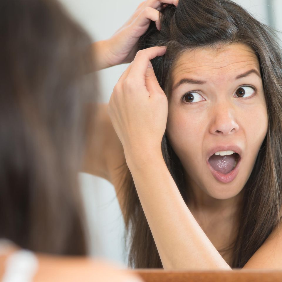 Graue Haare bekommen wieder Farbe: Frau schockiert über grauen Haar