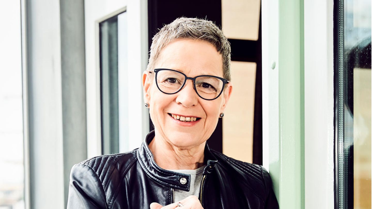 Simone Menne Gehalt