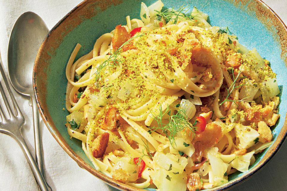 Pasta mit Fenchel und Pistazienstaub Pasta mit Fenchel und Pistazienstaub