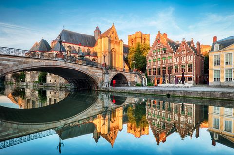 Gent: Häuser und Wasser in der Stadt