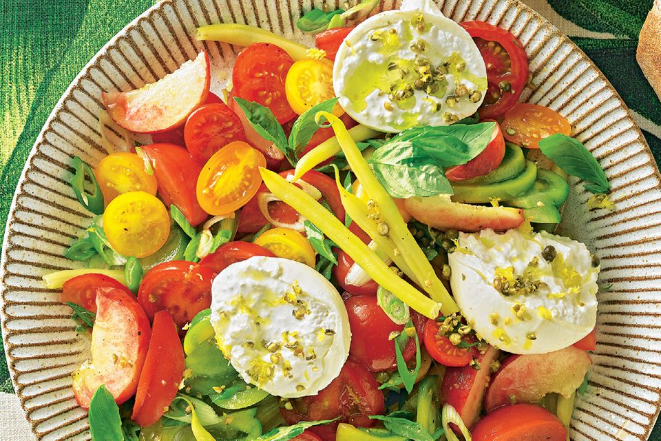Tomaten-Bohnen-Salat mit Burrata Tomaten-Bohnen-Salat mit Burrata