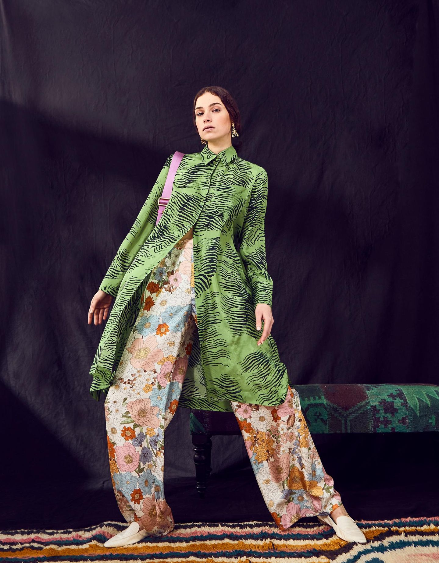 Mustermix: Fashion No-Go oder Trend? Frau in grünem Mantel