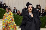 Rihanna und A$AP Rocky zeigen sich im Pärchen-Look bei der Met Gala.
