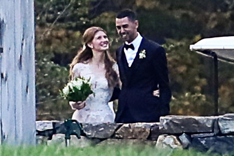 Jennifer Gates und Nayel Nassar ist die Freude über die Hochzeit anzusehen. 