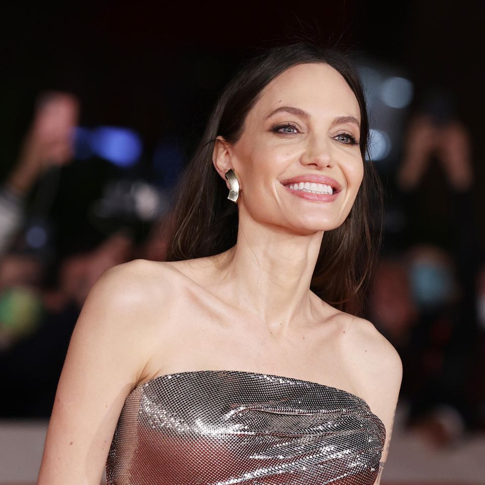 Angelina Jolie: So stylisch (und teuer) war ihr Comeback auf dem Red Carpet