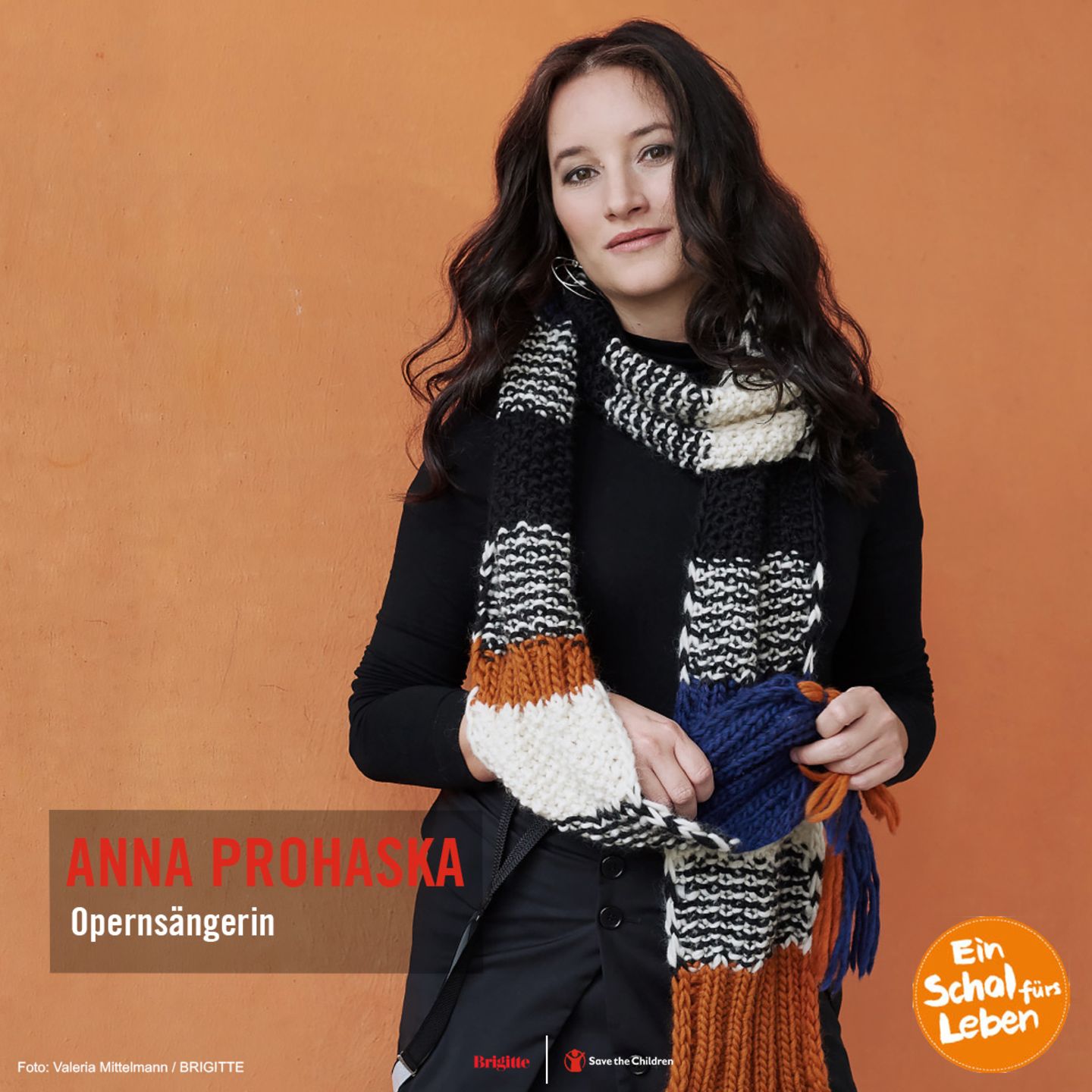 Schal fürs Leben: Anna Prohaska