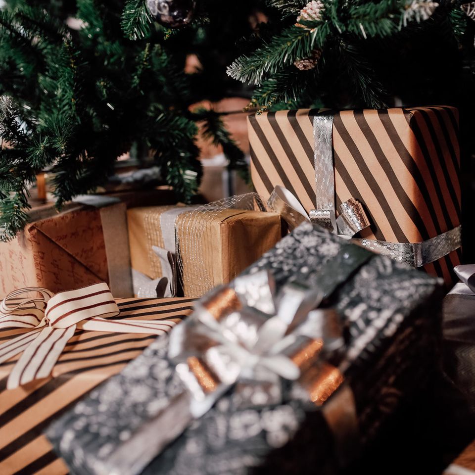 Entspannung: Geschenke unter dem Weihnachtsbaum