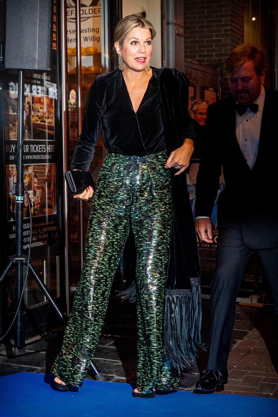Die Royals machen es vor: Königin Máxima in cooler Pailettenhose. Königin Máxima in cooler Pailettenhose.