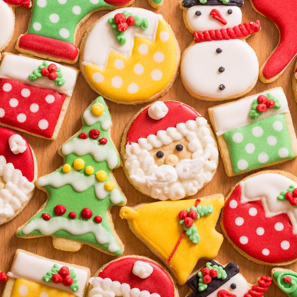 Bunte Weihnachtskekse: So viele Kalorien hat Weihnachtsgebäck