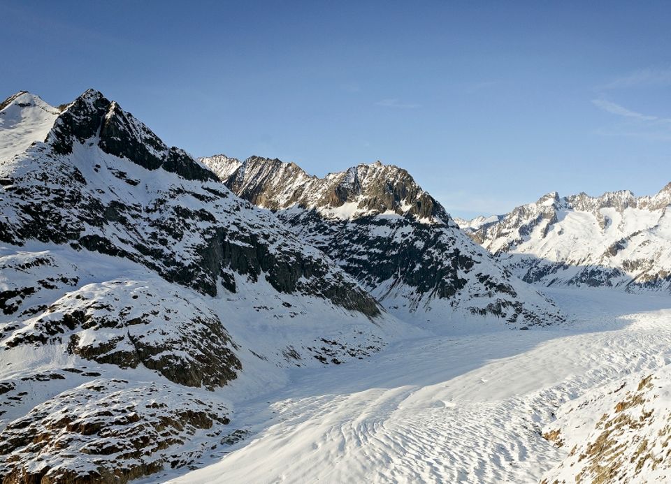 Schweizer Wallis: Schneebedeckte Berge