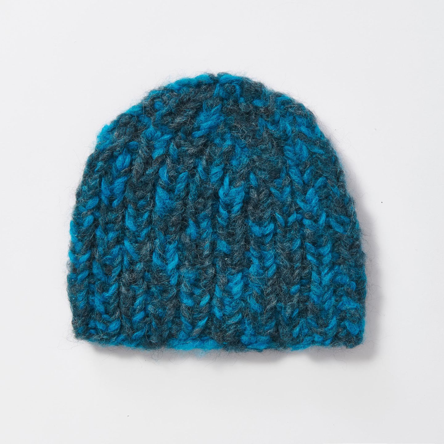 Melierte Mütze stricken: Blau melierte Mütze