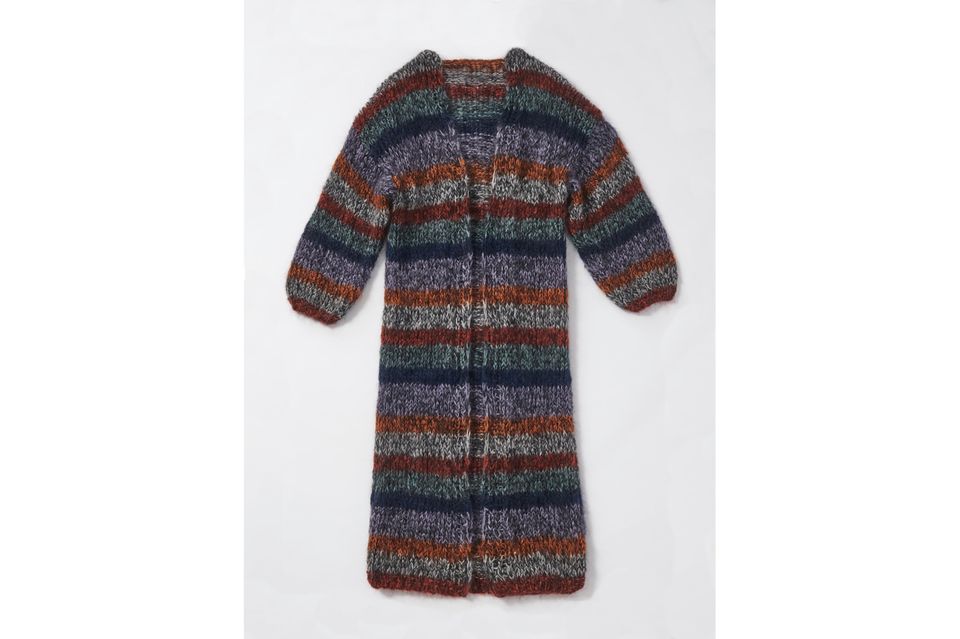 Strickmantel stricken: Strickanleitung Strickmantel stricken: gestreifter langer Strickmantel