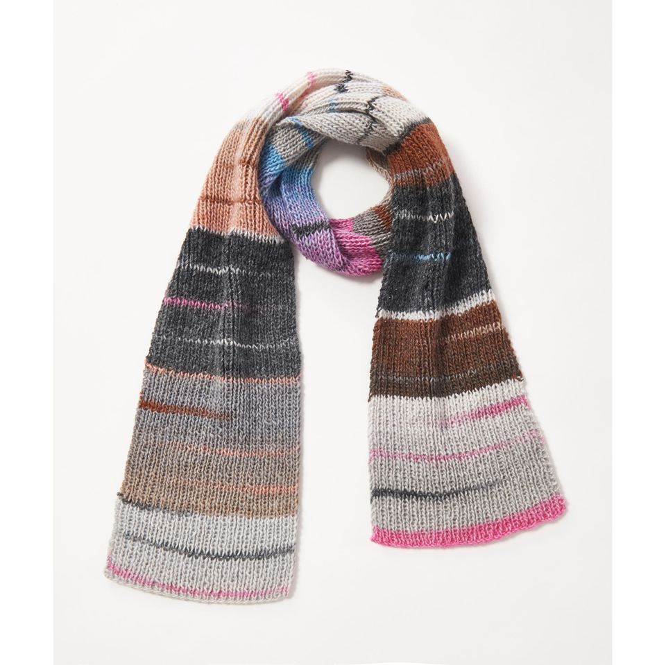 Kleinen Multicolor-Schal stricken: ein bunt gestreifter Schal