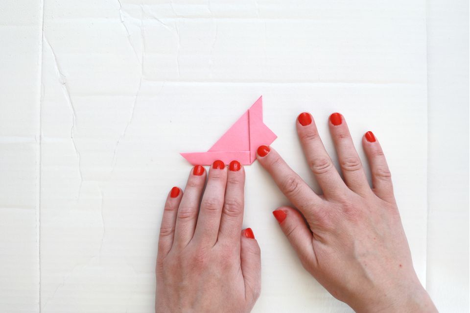 Origami-Tiere: Hase falten Schritt 4