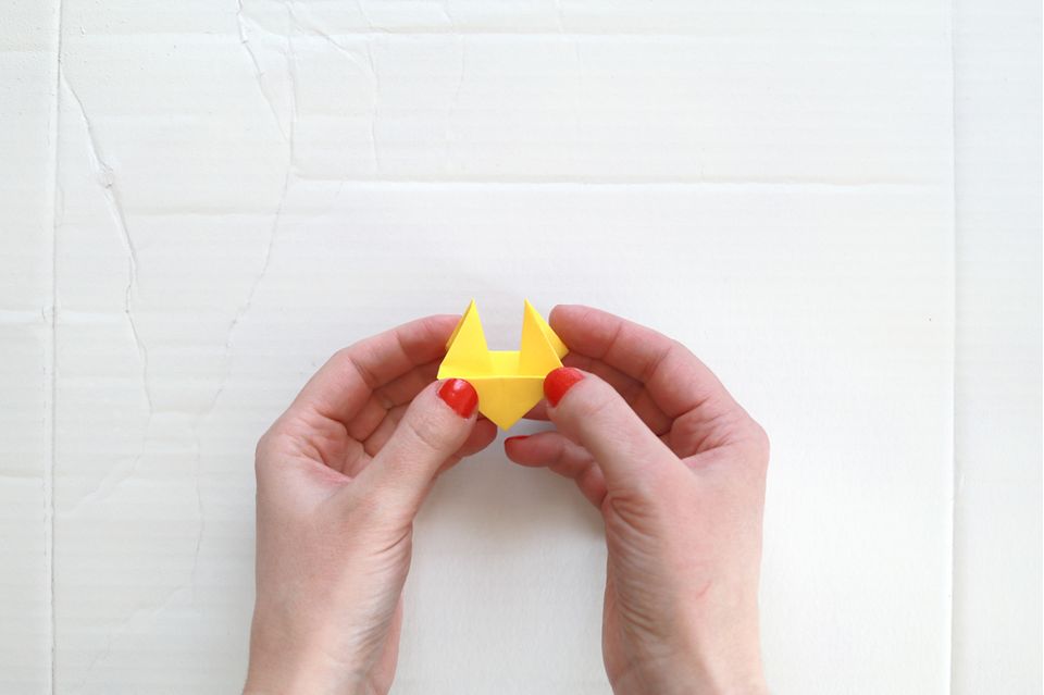 Origami-Tiere: Huhn falten Schritt 8
