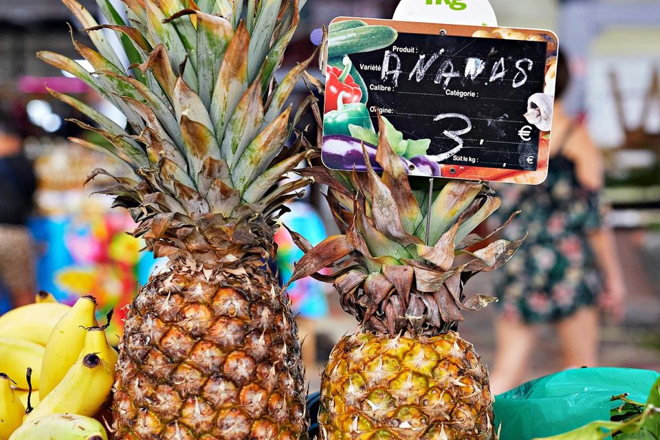 Martinique: Ananas auf dem Markt