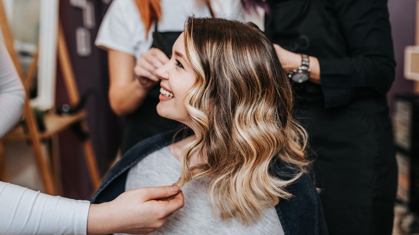 Frisuren-Tipps: 3 Frisuren, die dich jünger aussehen lassen | BRIGITTE.de