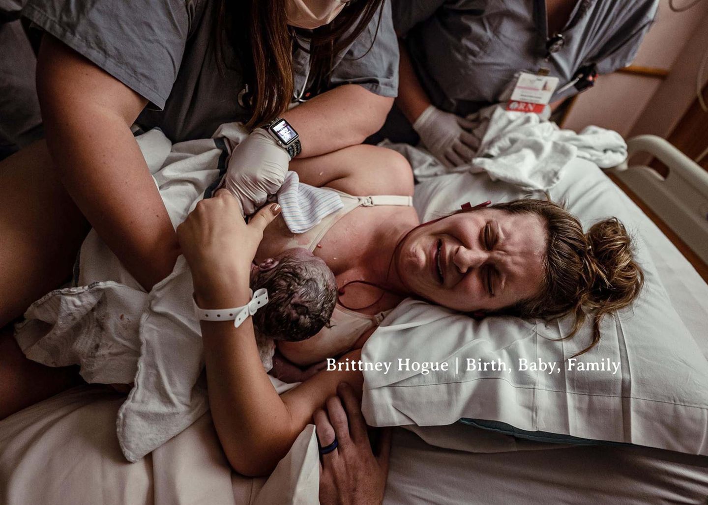Geburtsfotografie 2022: Brittney Hogue: "My Cup Runneth Over"
