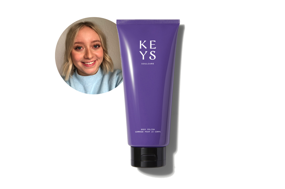 We try before you buy: Mode- und Beautyredakteurin Julika macht ihre Haut mit dem Keys Soulcare Body Polish frühlingsfit. Mode- und Beautyredakteurin Julika macht ihre Haut mit dem Keys Soulcare Body Polish frühlingsfit.