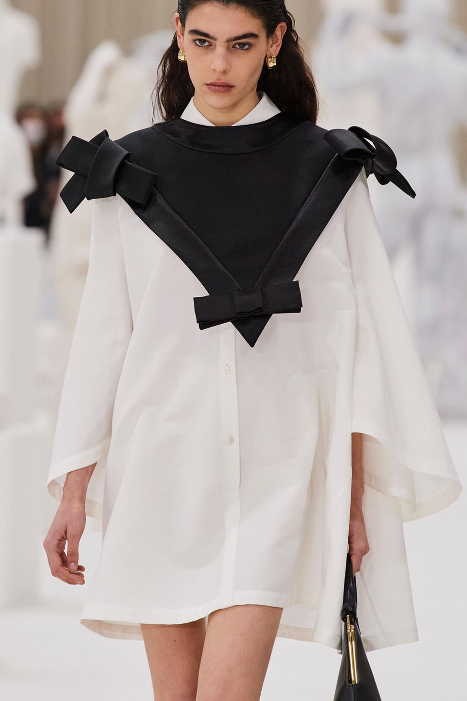 Kosmische Kleiderwahl: Jil Sander 2022 Jil Sander 2022