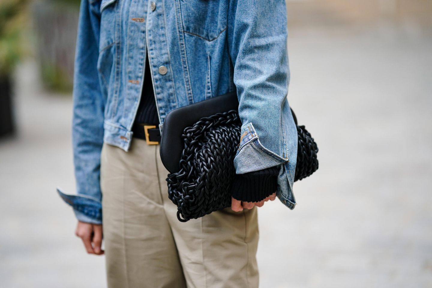 Knotted Bag sind einer der Taschentrends im Frühling und Sommer 2022