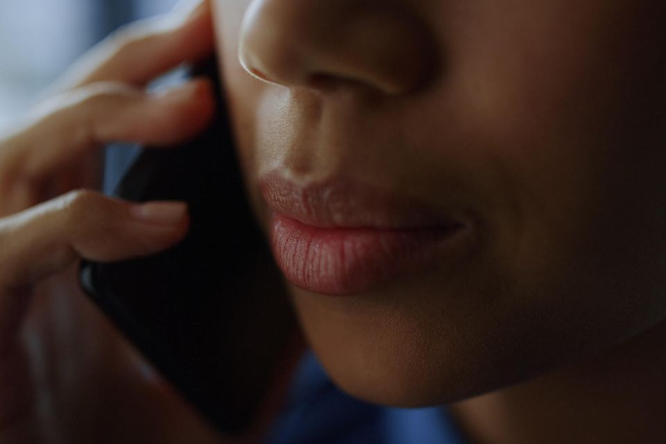 "Dirty Lines": Die Serie kommt Telefonsexhotlines im echten Leben nahe