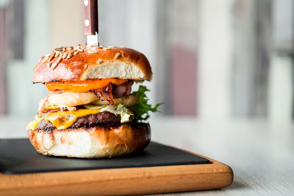 Burger grillen: So wird der nächste Grillabend ein leckerer Erfolg