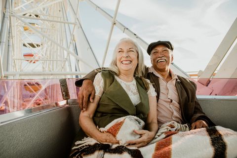 Paare erzählen: Älteres Paar auf dem Riesenrad