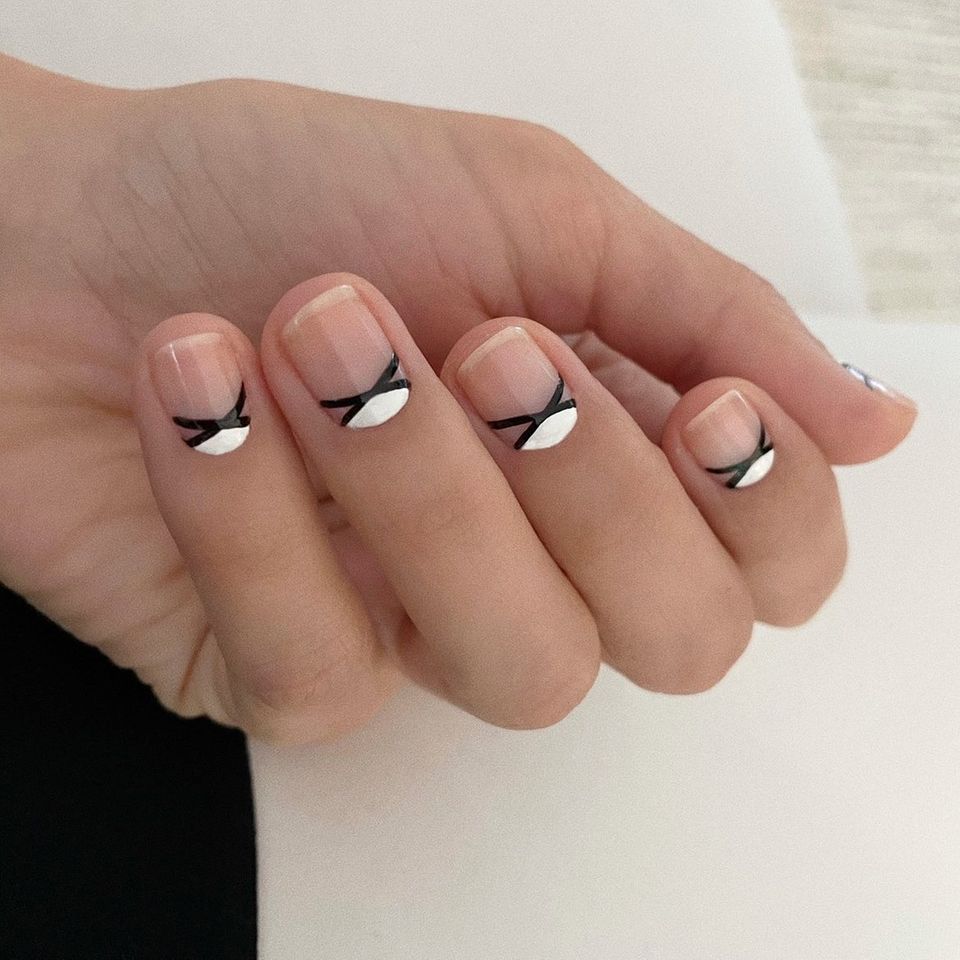 Reversed Nails 