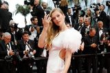 Cannes: Toni Garrn in Weiß