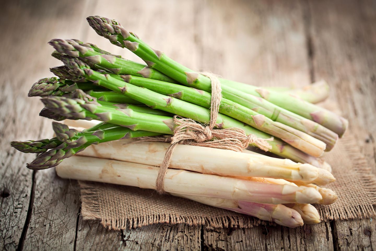 Green or white asparagus: which is healthier?