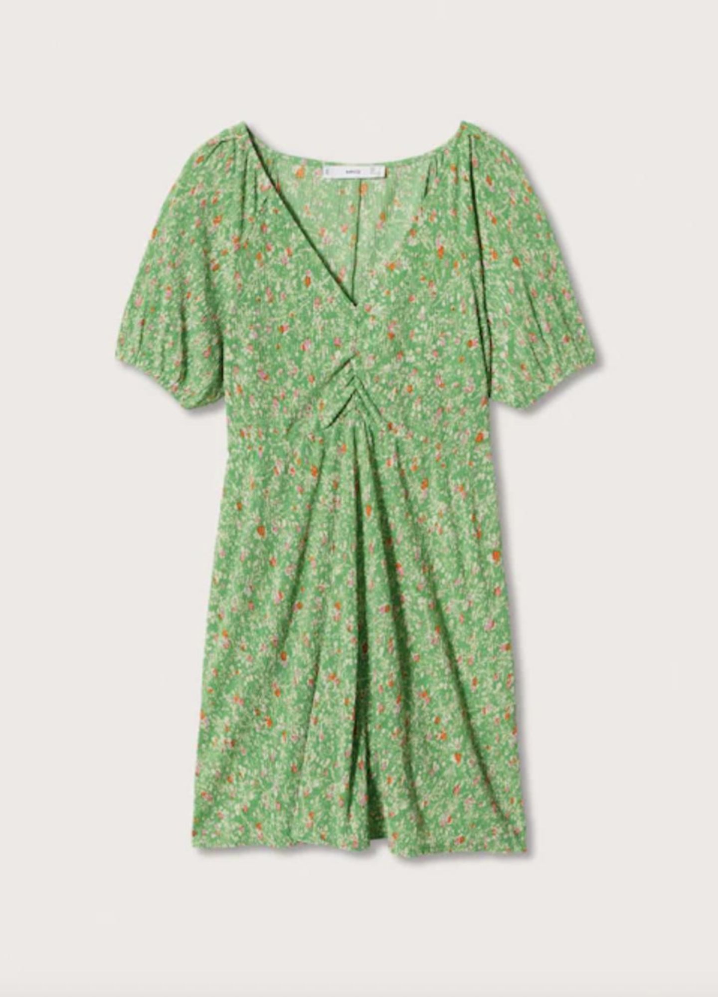 Sorgt in Turbo-Geschwindigkeit für Summer-Feeling: Das geblümte Mini-Kleid mit Blumen-Muster und Ärmchen hat es uns besonders angetan. Von Mango, kostet ca. 26 Euro. 