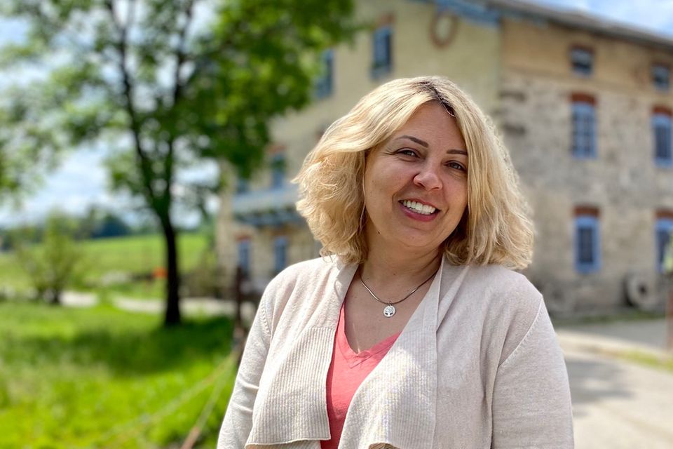 Ukrainerinnen auf der Flucht: Anzhelika Nizamova wurde von ihren Kindern auf die Flucht mitgenommen: „Ich hatte mein Leben lang Angst vor Krieg. Mit dem Alter wurde es besser – dann kam 2022“ Anzhelika Nizamova wurde von ihren Kindern auf die Flucht mitgenommen: „Ich hatte mein Leben lang Angst vor Krieg. Mit dem Alter wurde es besser – dann kam 2022“