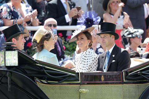 Herzogin Catherine und Prinz William in Kutsche