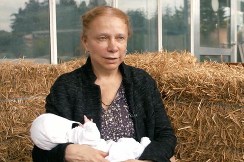 Alexandra Hildebrandt mit ihrem Baby