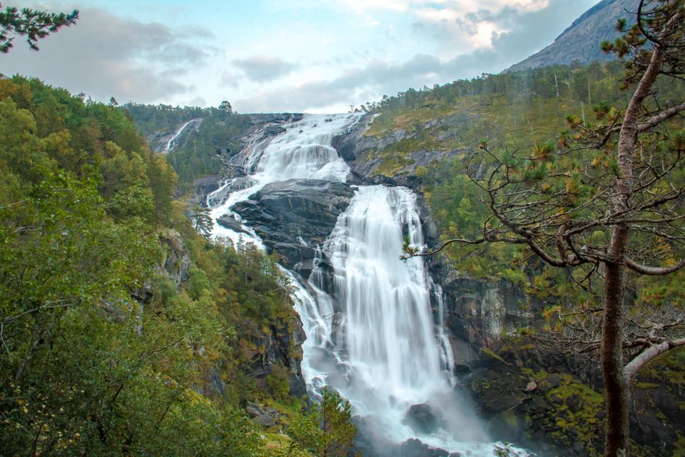 Norwegen: Wasserfall