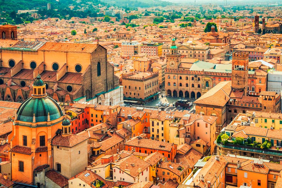 Reiselust: Die italienische Stadt Bologna von oben.