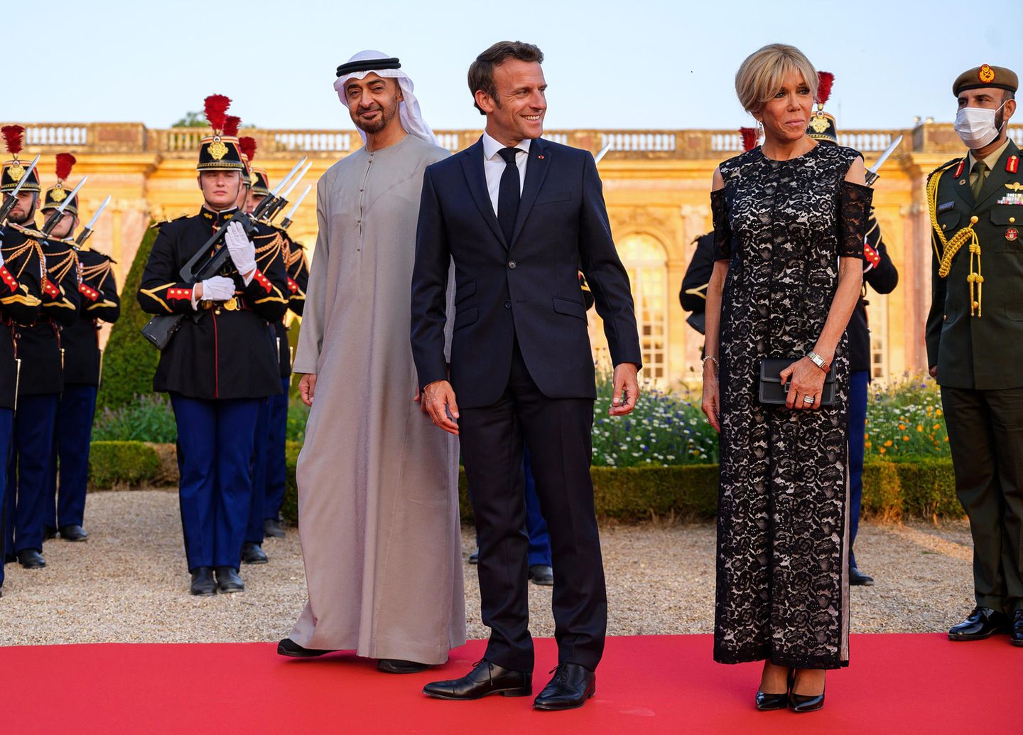 Der Style von Brigitte Macron: Fashion Looks