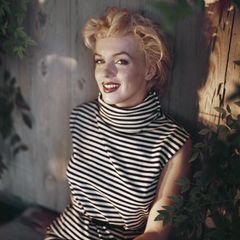 Marilyn Monroe galt lange Zeit als eine der schönsten Frauen und das lag nicht zuletzt in ihrer makellosen Haut, den roten Lippen und dem berühmten Schönheitsfleck. Wer jetzt denkt, die Hollywoood-Diva hätte viel Geld für ihre Schönheit ausgegeben, der irrt. Die Ripley-Ausstellung gewährt Einblicke in den Kosmetikkoffer der Schauspielerin und der überrascht. 