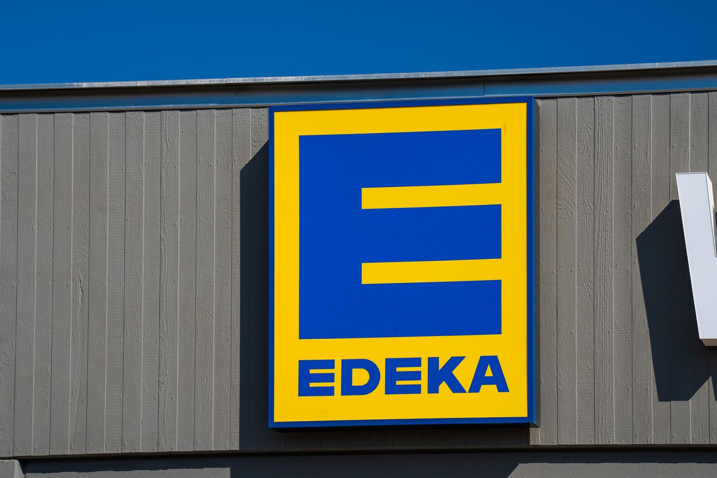 Wegen Personalmangel: Edeka Supermarkt