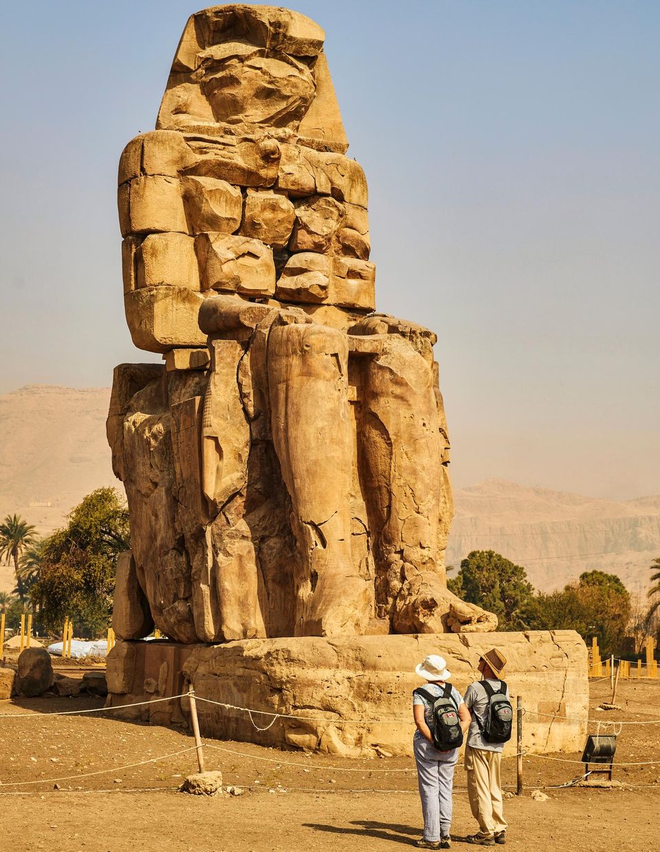 Auf Pharaonenspuren: Stein Statue